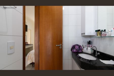 Casa à venda com 99m², 3 quartos e 2 vagas Casa à venda com 99m², 3 quartos e 2 vagasBanheiro da Suíte