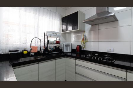 Casa à venda com 99m², 3 quartos e 2 vagas Casa à venda com 99m², 3 quartos e 2 vagasCozinha