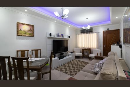 Casa à venda com 99m², 3 quartos e 2 vagas Casa à venda com 99m², 3 quartos e 2 vagasSala