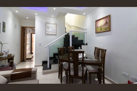 Casa à venda com 99m², 3 quartos e 2 vagas Casa à venda com 99m², 3 quartos e 2 vagasSala