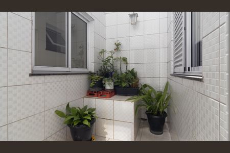 Casa à venda com 99m², 3 quartos e 2 vagas Casa à venda com 99m², 3 quartos e 2 vagasJardim de Inverno