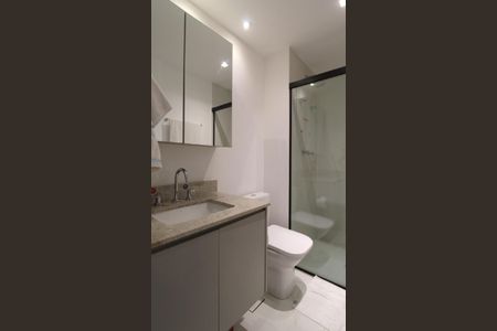 Banheiro de apartamento à venda com 1 quarto, 35m² em Indianópolis, São Paulo