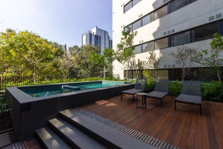 Studio à venda com 28m², 1 quarto e sem vagaÁrea comum - Piscina