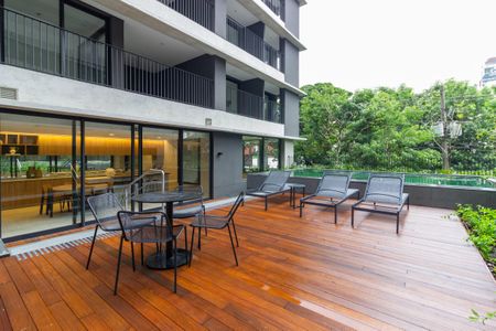 Studio à venda com 28m², 1 quarto e sem vagaÁrea comum - Piscina