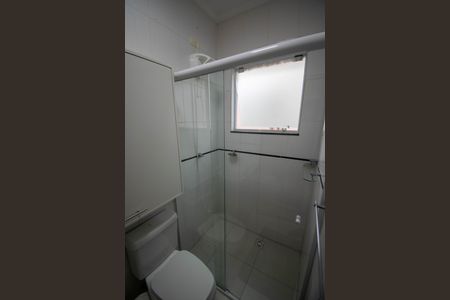 Casa à venda com 300m², 5 quartos e 7 vagasBanheiro da Suíte 2