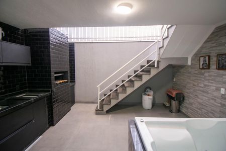 Casa à venda com 300m², 5 quartos e 7 vagasÁrea comum - Jacuzzi