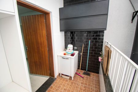 Casa à venda com 300m², 5 quartos e 7 vagasÁrea de Serviço