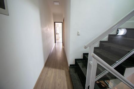 Casa à venda com 300m², 5 quartos e 7 vagasEscada