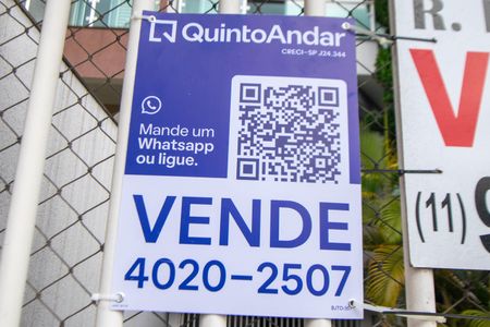 Casa à venda com 300m², 5 quartos e 7 vagasFachada