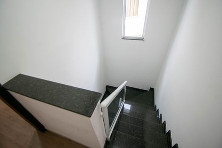 Casa à venda com 300m², 5 quartos e 7 vagasEscada