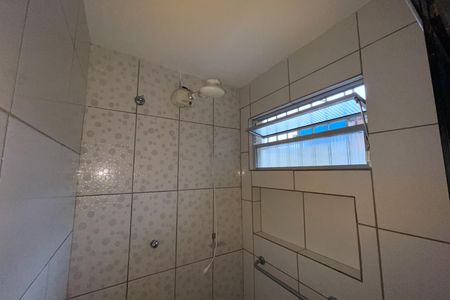 Banheiro de casa para alugar com 1 quarto, 110m² em Parque Uruguaiana, Duque de Caxias