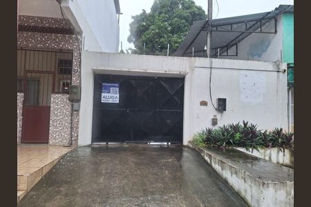 Fachada de casa para alugar com 1 quarto, 110m² em Parque Uruguaiana, Duque de Caxias