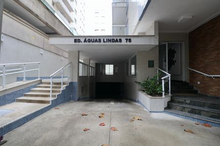 Apartamento para alugar com 100m², 4 quartos e 1 vagaFachada