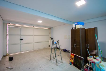 Casa à venda com 167m², 3 quartos e 2 vagas Casa à venda com 167m², 3 quartos e 2 vagasGaragem