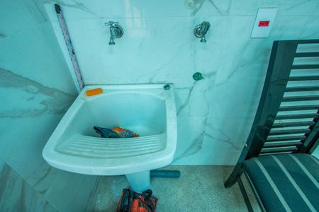 Casa à venda com 167m², 3 quartos e 2 vagas Casa à venda com 167m², 3 quartos e 2 vagasÁrea de serviço