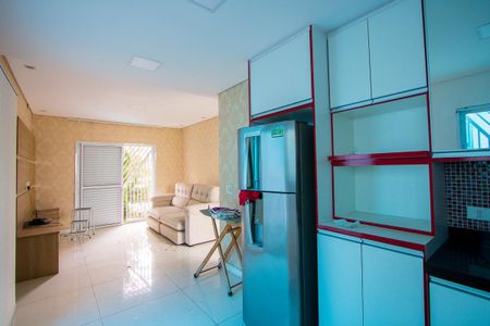 Casa à venda com 167m², 3 quartos e 2 vagas Casa à venda com 167m², 3 quartos e 2 vagasCozinha