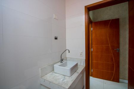 Casa à venda com 167m², 3 quartos e 2 vagas Casa à venda com 167m², 3 quartos e 2 vagasBanheiro da Suíte 2