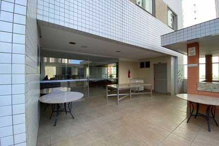 Apartamento para alugar com 75m², 2 quartos e 1 vagaÁrea comum - Churrasqueira