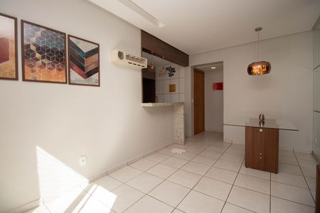 Apartamento para alugar com 75m², 2 quartos e 1 vagaSala