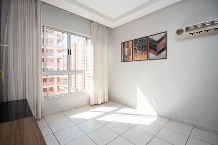 Apartamento para alugar com 75m², 2 quartos e 1 vagaSala