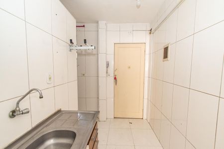 Cozinha de kitnet/studio à venda com 1 quarto, 32m² em Liberdade, São Paulo