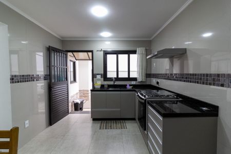Casa à venda com 370m², 3 quartos e 5 vagasCozinha