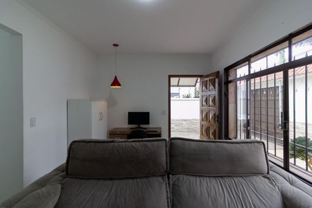 Casa à venda com 370m², 3 quartos e 5 vagasSala