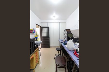 Casa à venda com 370m², 3 quartos e 5 vagasQuarto de Serviço