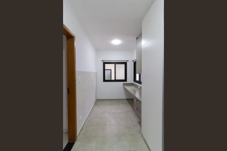 Casa à venda com 370m², 3 quartos e 5 vagasEscritório