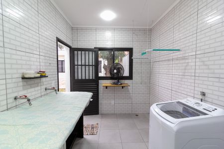 Casa à venda com 370m², 3 quartos e 5 vagasÁrea de Serviço