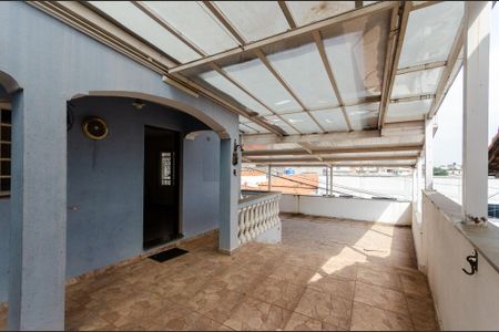 Casa para alugar com 250m², 3 quartos e 3 vagas Casa para alugar com 250m², 3 quartos e 3 vagasQuintal