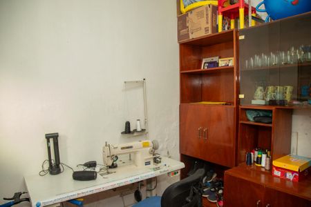 Casa à venda com 150m², 3 quartos e 2 vagasQuarto de Serviço