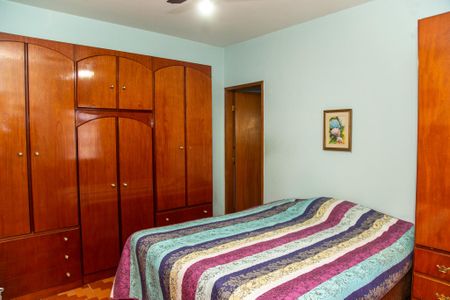 Casa à venda com 150m², 3 quartos e 2 vagasSuíte