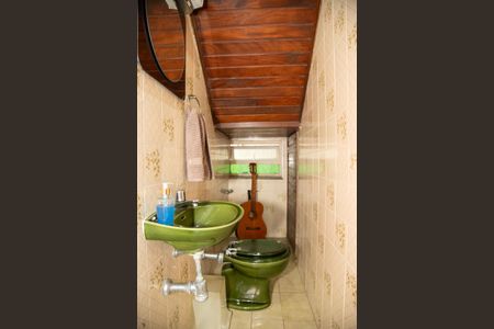 Casa à venda com 150m², 3 quartos e 2 vagasLavabo