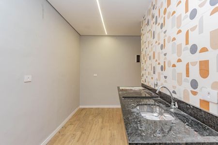 Cozinha de apartamento para alugar com 1 quarto, 33m² em Aclimação, São Paulo