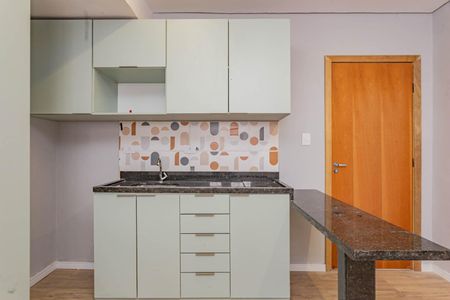 Cozinha de kitnet/studio para alugar com 1 quarto, 30m² em Aclimação, São Paulo