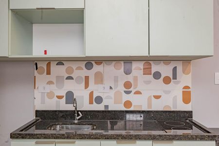 Cozinha de kitnet/studio para alugar com 1 quarto, 30m² em Aclimação, São Paulo