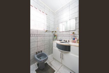 Casa à venda com 160m², 3 quartos e 2 vagasBanheiro