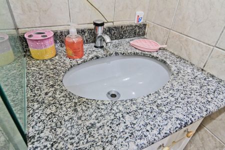 Casa à venda com 214m², 4 quartos e 5 vagasBanheiro da Suíte 2