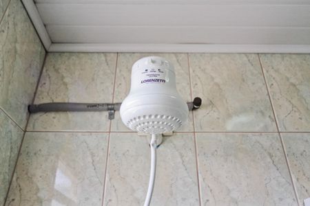 Casa à venda com 214m², 4 quartos e 5 vagasBanheiro 2