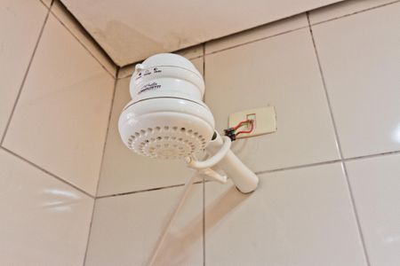 Casa à venda com 214m², 4 quartos e 5 vagasBanheiro da Suíte 1