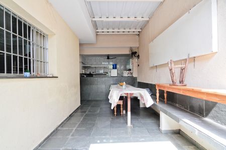 Casa à venda com 214m², 4 quartos e 5 vagasÁrea Externa