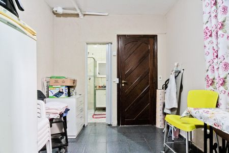 Casa à venda com 214m², 4 quartos e 5 vagasSuíte 2