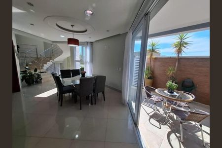 Foto 01 de casa de condomínio à venda com 4 quartos, 450m² em Swiss Park, Campinas