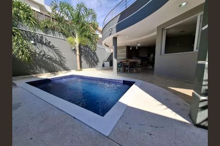 Casa de condomínio à venda com 450m², 4 quartos e 4 vagasFoto 01