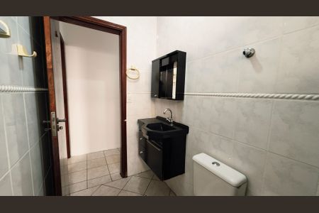 Casa à venda com 139m², 2 quartos e 1 vaga Casa à venda com 139m², 2 quartos e 1 vagaBanheiro