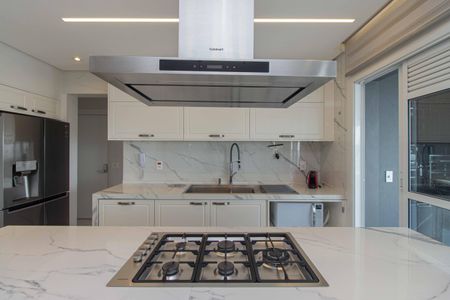 Apartamento à venda com 247m², 4 quartos e 4 vagasCozinha