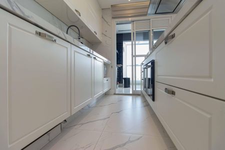 Apartamento à venda com 247m², 4 quartos e 4 vagasCozinha