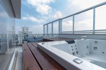 Apartamento à venda com 247m², 4 quartos e 4 vagasCobertura - Ofurô