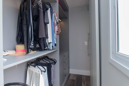 Apartamento à venda com 247m², 4 quartos e 4 vagasCloset da Suíte 3